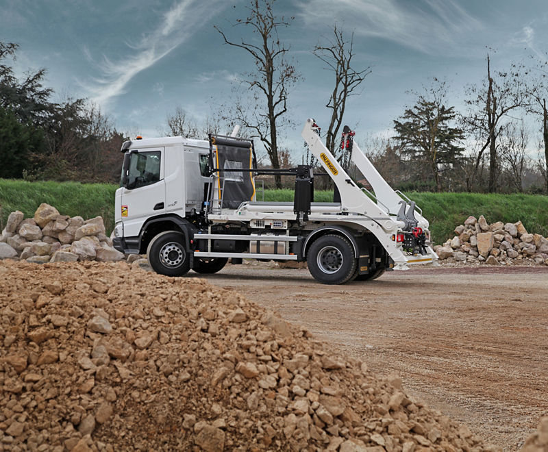 Evolution in the PALFINGER skiploader range